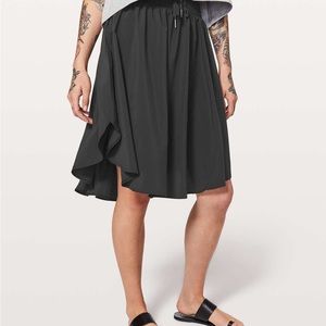 Lululemon Skirt The Everyday Knee-length Black Pull On Size 10